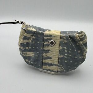 Simply Vera Vera Wang Blue and Tan Wristlet